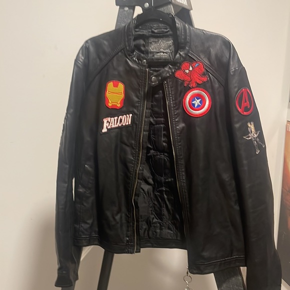 Infinity war inspired jacket to Kevin fig - Picture 2 of 5